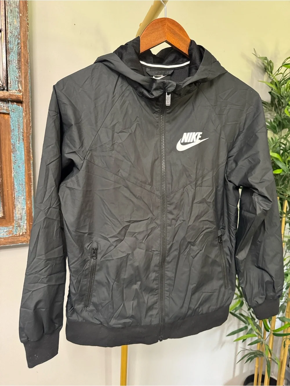 Nike lightweight hooded